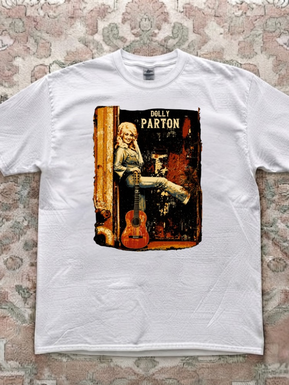 Dolly Parton Guitar Vintage Grunge Retro Country Music White T-Shirt